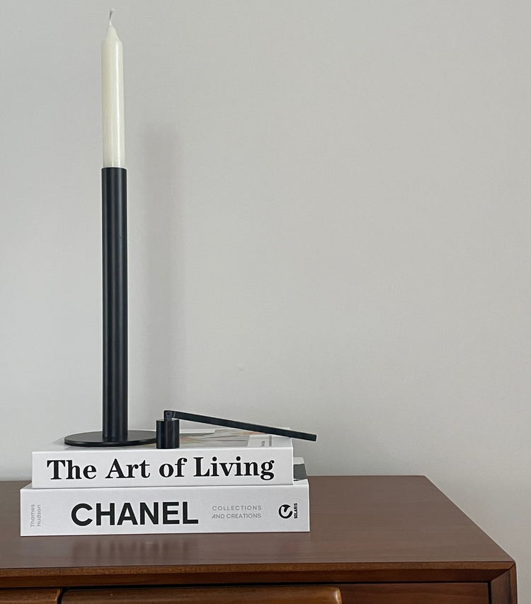 Book Cover White Apartment