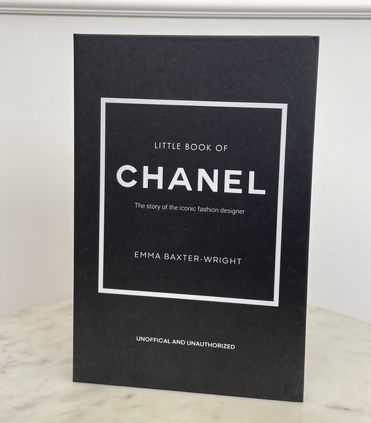 Book Cover Chanel Little Black